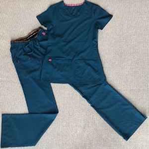 Heartsoul Caribbean Blue Scrub Set XXS